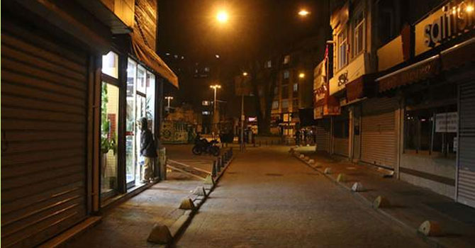Türkiye'de 31 ilde sokağa çıkma yasağı uygulaması başladı