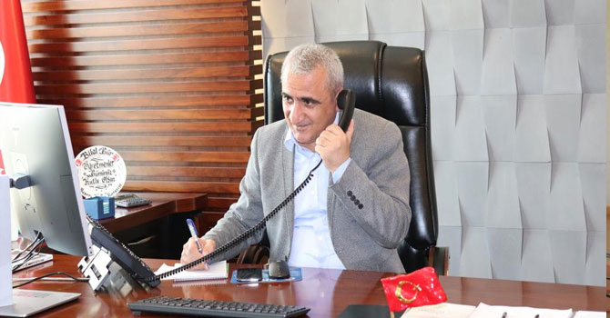 Milli Eğitim Müdürü Gür, emekli öğretmenleri aradı