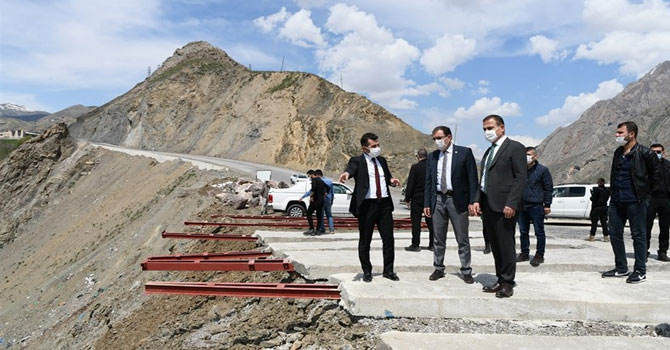 Vali Akbıyık tesislerde inceleme yaptı