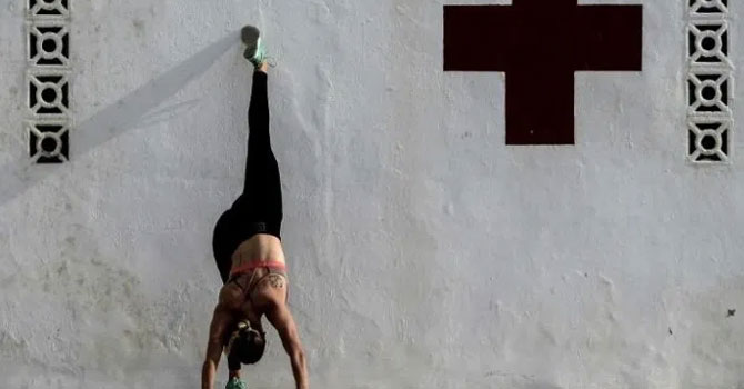 Dünya’da virüsle mücadelede gevşeme planları yolda