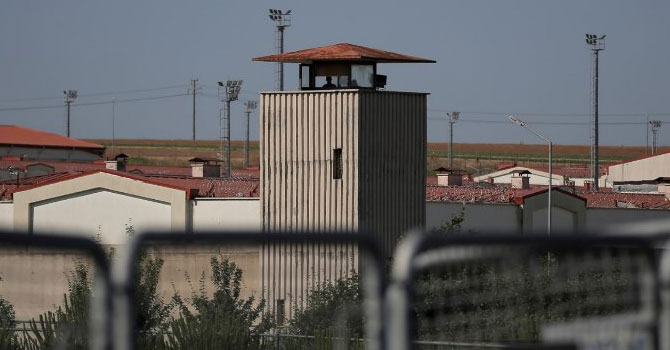 11 hukukçudan AYM'ye 'adalet' çağrısı