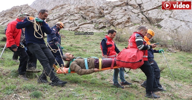 Hakkari'de Pancar toplarken uçurumdan düşüp yaralandı