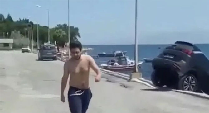 Kiraladığı lüks cipi denize attı, hiçbir şey olmamış gibi yoluna devam etti