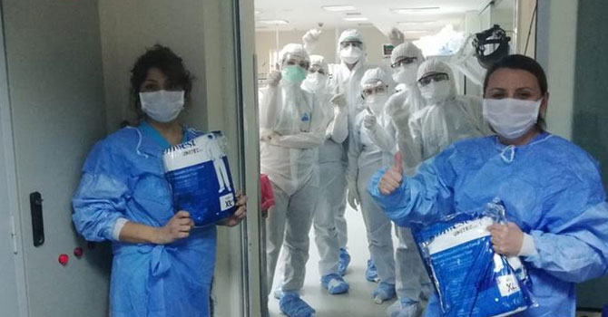 Sağlık çalışanlarının Covid-19 talebi: Meslek hastalığı olsun