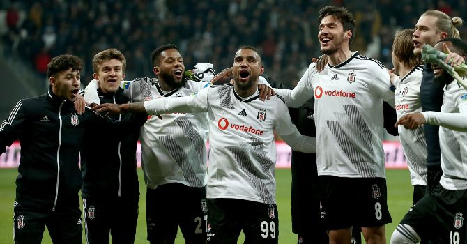 Beşiktaş'ta bir futbolcu ve bir çalışanda korona tespit edildi