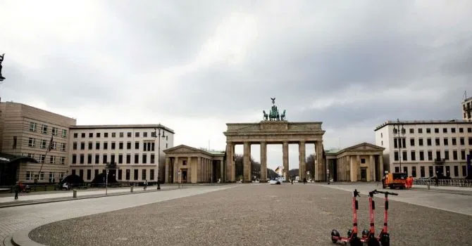 Almanya’da pandemi yeniden yayılıyor