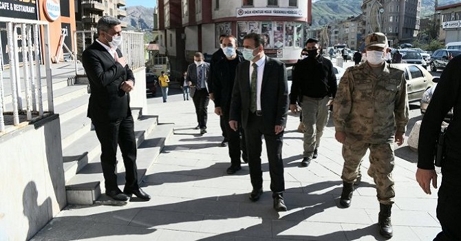 Vali Akbıyık, denetimlerde bulundu