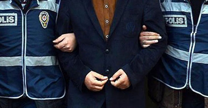 Dolandırıcılık çetesine operasyon; 3 tutuklama