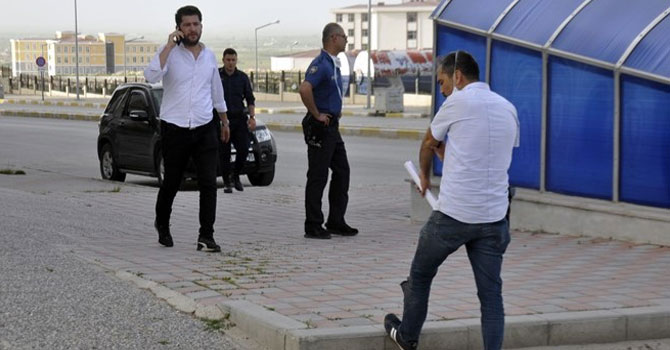 Tutuklanan 16 yaşındaki genç, cezaevine götürülürken firar etti