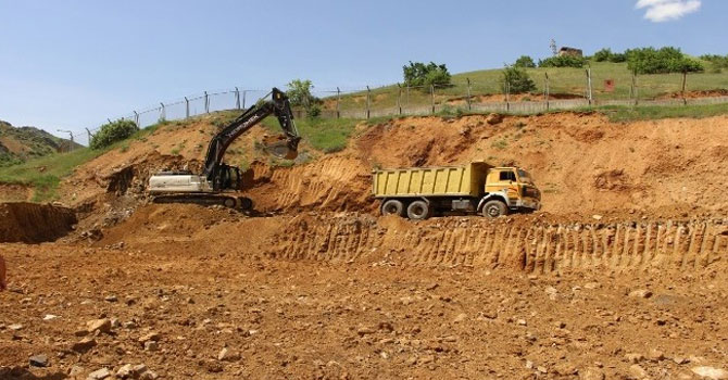 Şemdinli Belediyesinden yarı olimpik yüzme havuzu
