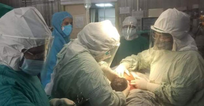 Covid-19'lu annelerden 100'den fazla sağlıklı bebek dünyaya geldi