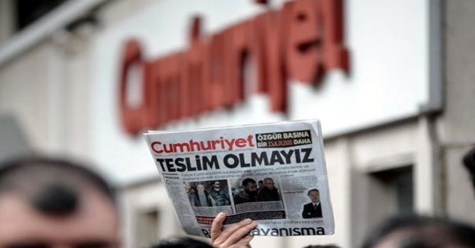 Cumhuriyet’e 35 gün ilan kesme cezası