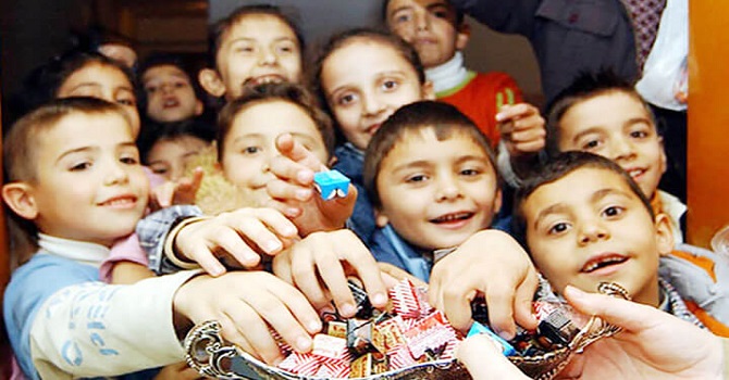 Nerde o eski Bayramlar Rıza Tekin yazdı...