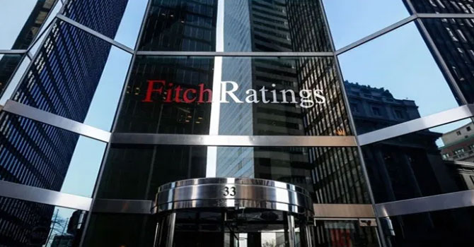 Fitch 9 bankanın kredi notunu düşürdü