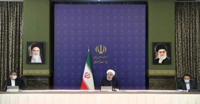 İran'da başlıca dini merkezler Pazartesi açılıyor