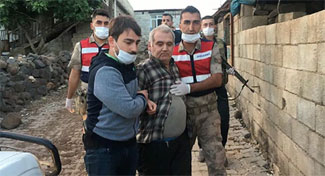 Aynı aileden 4 kişiyi öldüren adam, 6 yıl sonra olay yerinde yakalandı