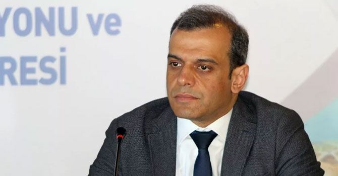 Bilim Kurulu üyesi Prof. Dr. Azap: Yıl sonlarına doğru ikinci dalga olasılığı var