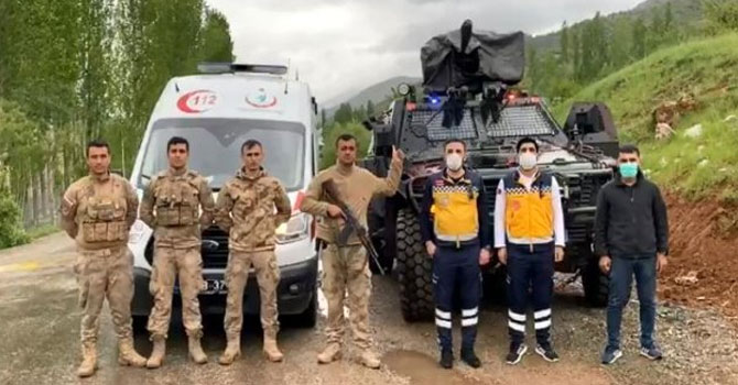 Asker ve sağlıkçılardan 'evde kal' çağrısı