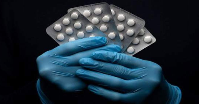 Fransa da hidroksiklorokin ilacının kullanımını yasakladı