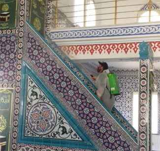 Esendere merkez camisi dezenfekte edildi