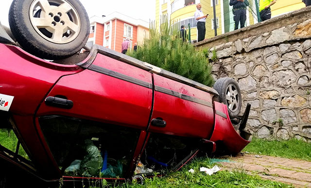 Yanlış vites faciası: 2 yaralı