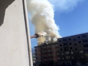 Yüksekova'da korkutan yangın