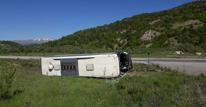 Karayolunda feci kaza! Çok sayıda yaralı var