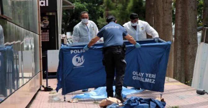 Yüksekten düşen inşaat işçisi yaşamını yitirdi