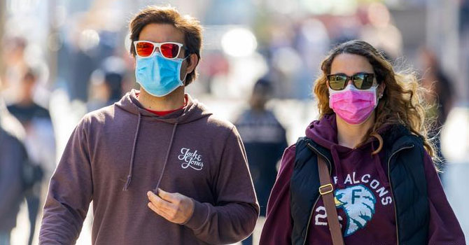 Araştırma: Maske virüsün yayılmasını önlüyor