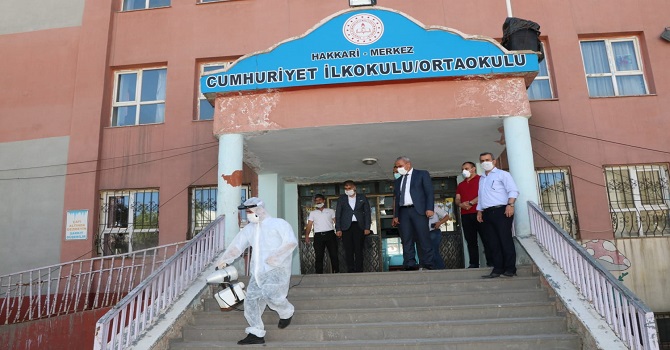 Hakkari'deki okullar merkezi sınava hazır