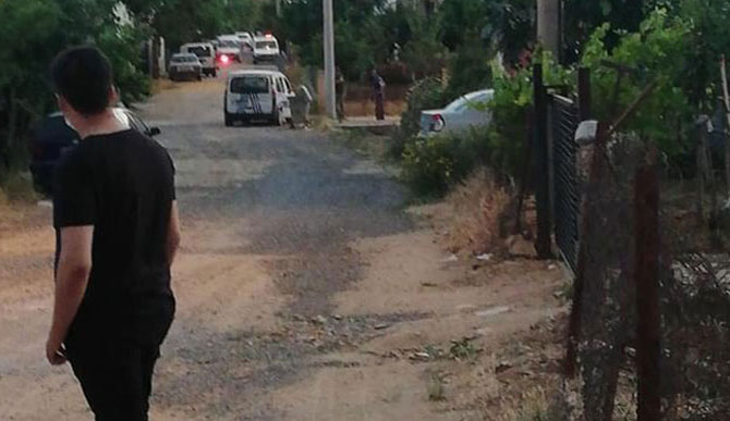 Önce annesini ardından da polis ve bekçileri vurdu