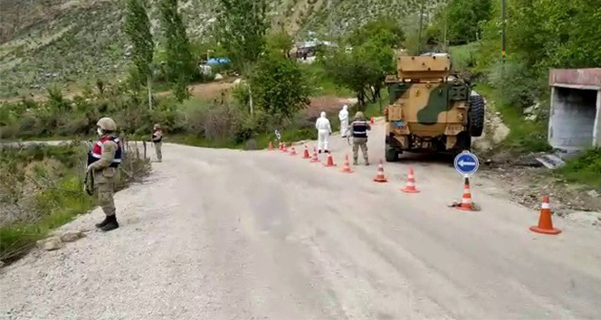 Hakkari'de Üzümcü köyü karantinaya alındı