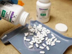 WHO hidroksiklorokin çalışmasını durdurdu