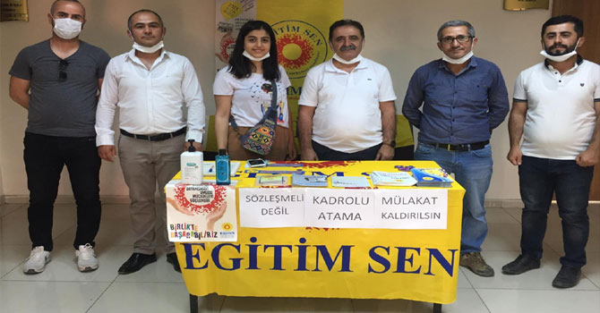 Eğitim-Sen Hakkari'ye atanan öğretmenler için danışma masası kurdu