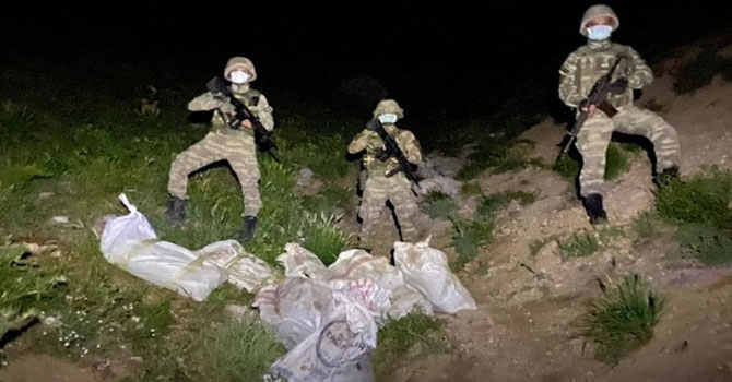 MSB: Hakkari'de 1 milyon 35 bin liralık tıbbi malzeme ele geçirildi