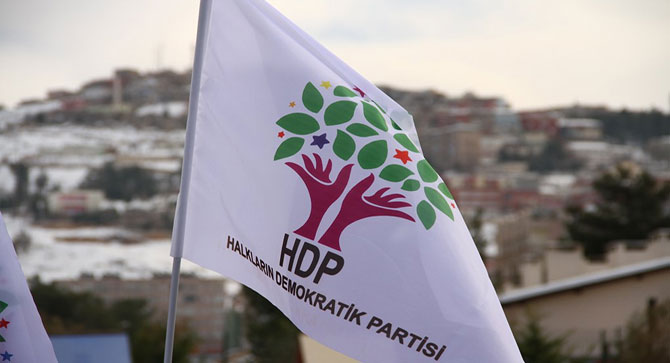 HDP Muş Milletvekili Mensur Işık, iki yıl partiden uzaklaştırıldı