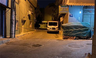 Sokakta yürüyen gruba silahlı saldırı: 1 ölü, 2 yaralı