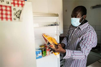 Fransa'da koronadan en çok ölenler göçmenler oldu