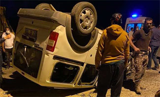 Zırhlı polis aracına çarpan ticari aracın sürücüsü öldü
