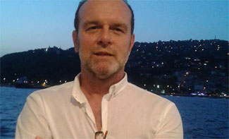 Binali Yıldırım'ın eşine hakaret eden Özeren, gözaltına alındı