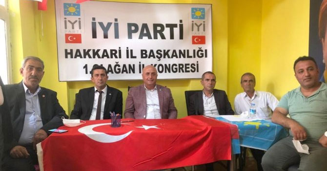 İYİ Parti Hakkari'de kongreye gitti!