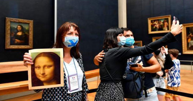 Fransa: Gelecek haftadan itibaren kapalı mekanlarda maske zorunlu olacak