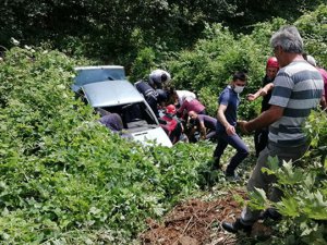 Hastane yolunda kazada ölümden döndü