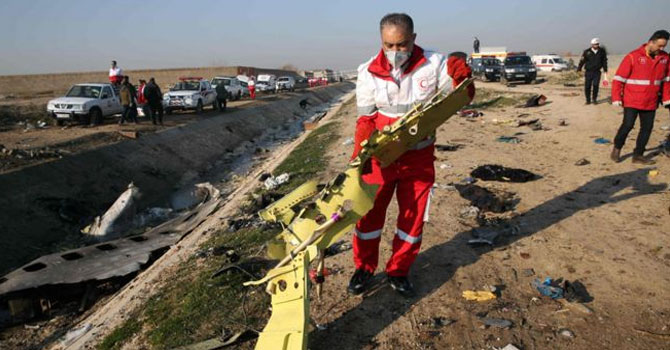 İran, vurduğu yolcu uçağının kara kutusunu Fransa'ya gönderdi