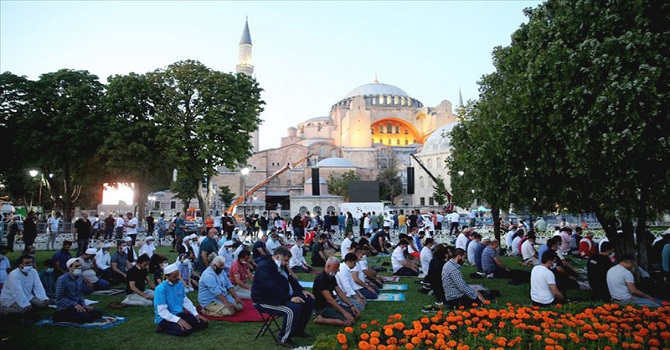 Tarihi gün! Ayasofya’da 86 yıl sonra ilk namaz