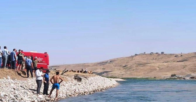 Dicle Nehri'ne giren kişi kayboldu