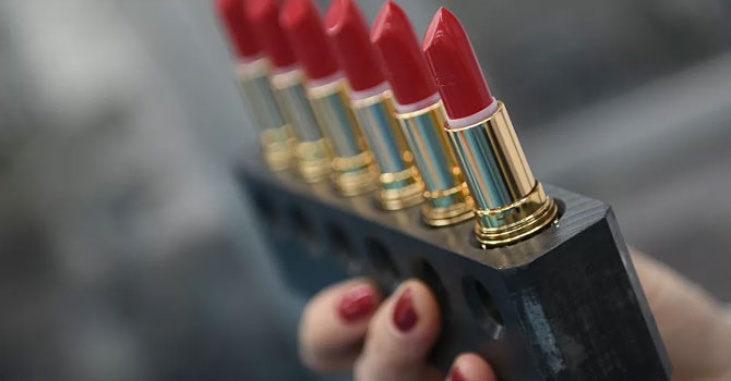 520 kozmetik üründen 442’si sağlıksız