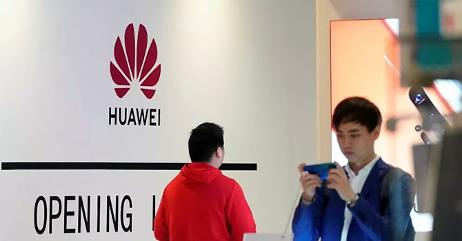 Huawei, Samsung’u geride bıraktı