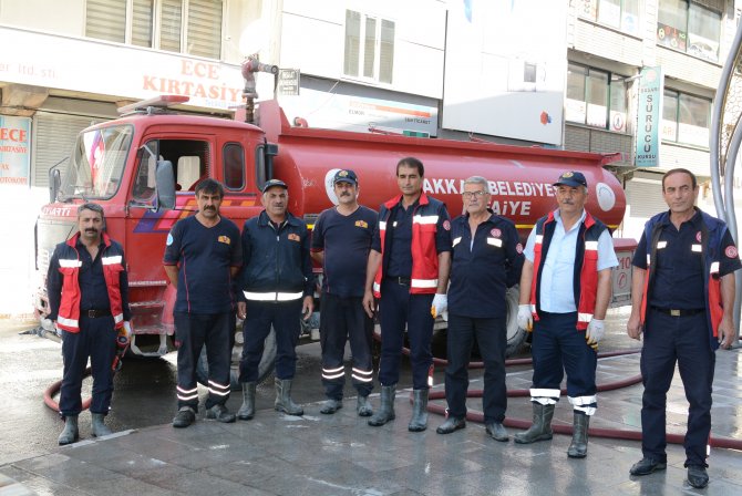 Hakkari belediyesi bayramda yoğun çalıştı