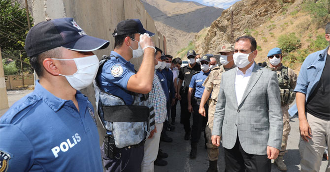 Vali İdris Akbıyık'tan yol denetimi